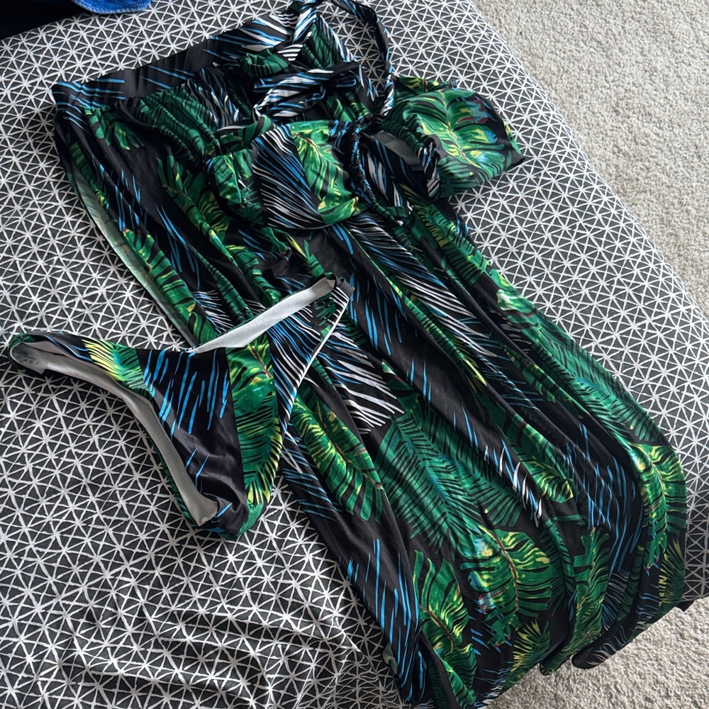 SHEIN Tropical Leaf Print Swim Set - Black and Green